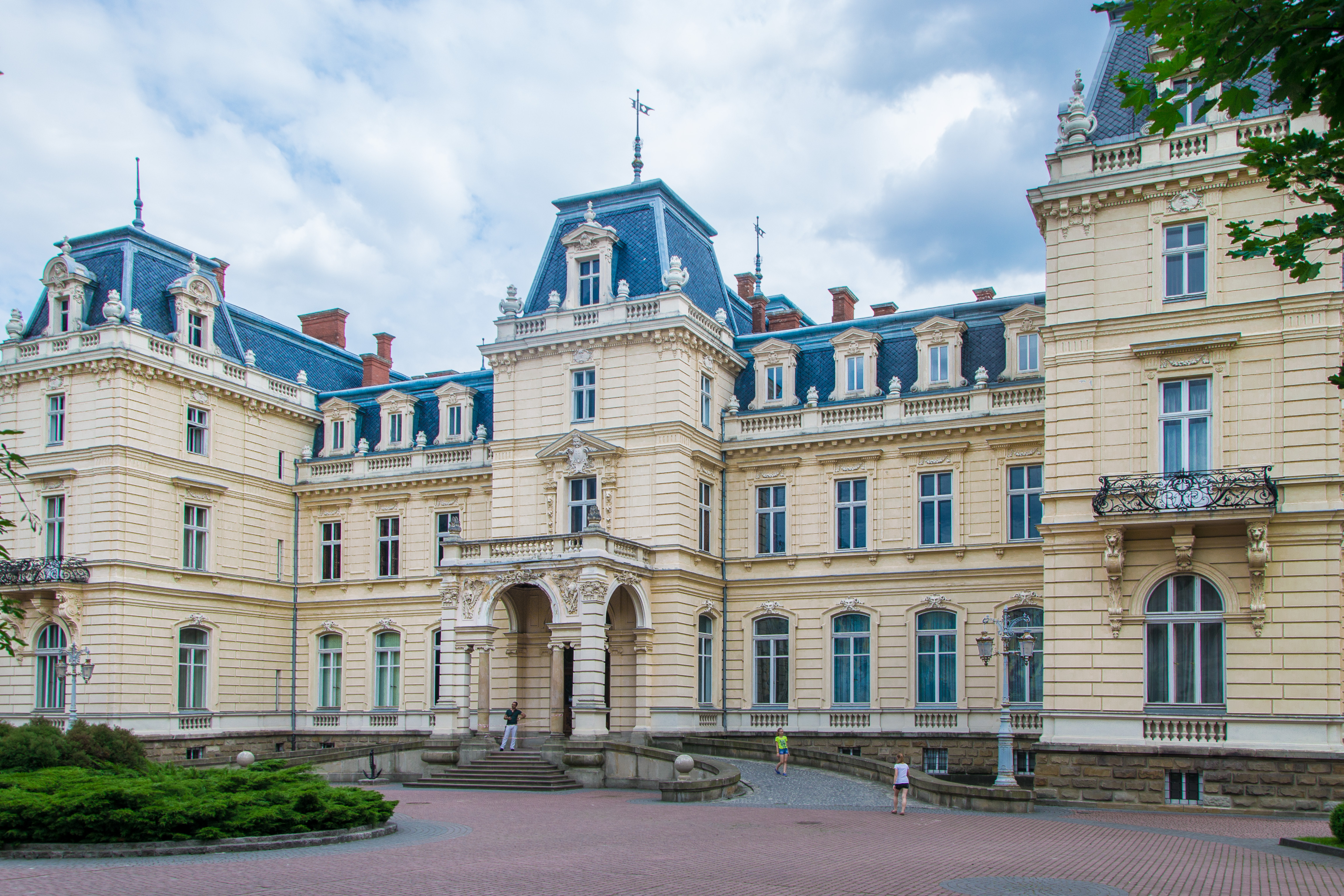 Potoсki Palace