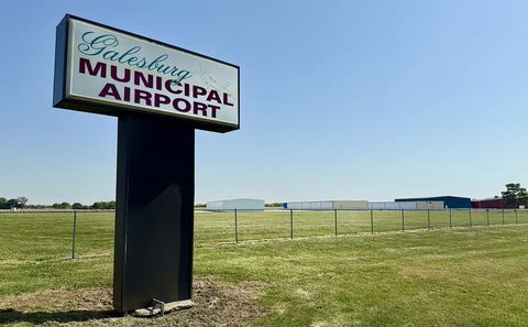 Galesburg Municipal Airport
