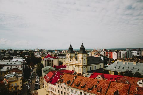 Під підлогою школи знайшли поховання жертв НКВС