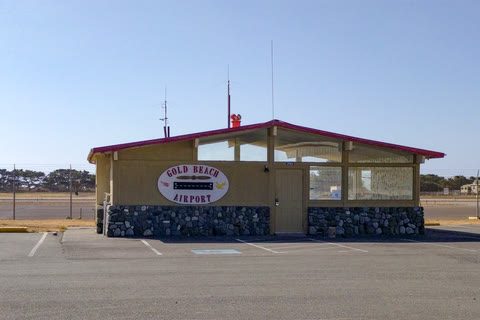 Gold Beach Municipal Airport