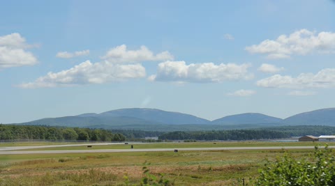 Hancock County–Bar Harbor Airport
