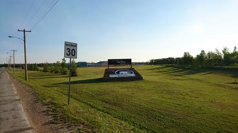 Hay River/Merlyn Carter Airport