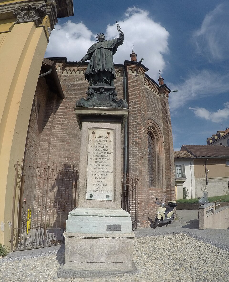 Monumento a san Carlo Borromeo — Мілан