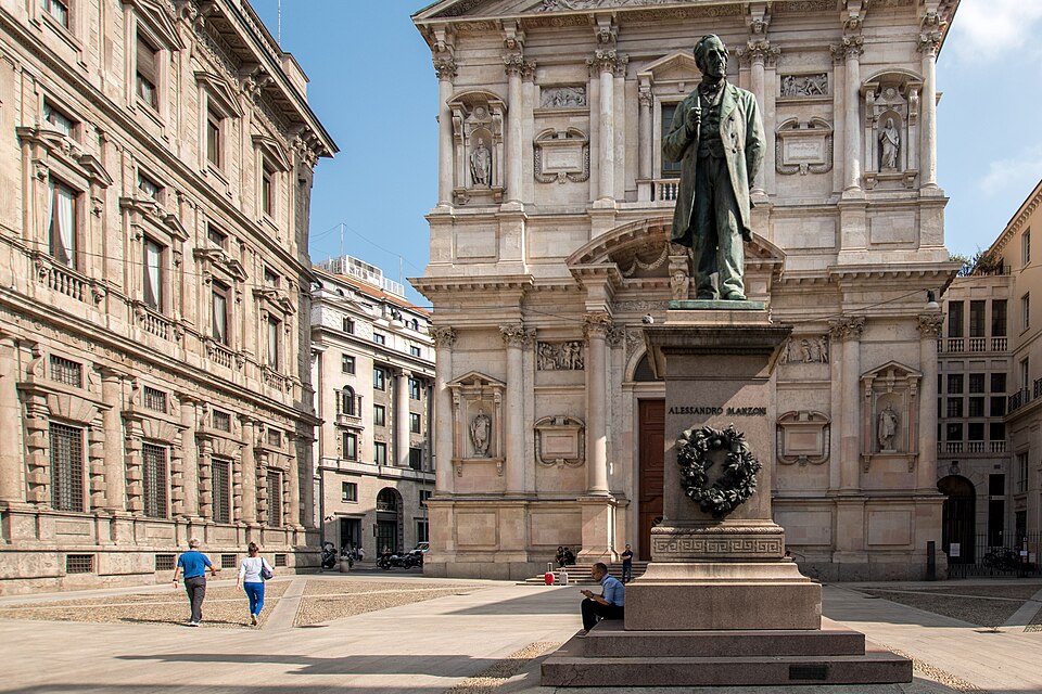 Statua di Alessandro Manzoni — Мілан
